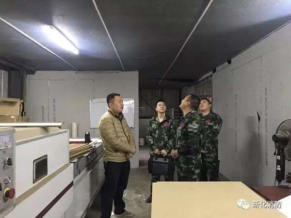 新化消防嚴(yán)查廠房倉庫 筑牢冬季&ldquo;防火墻&rdquo;