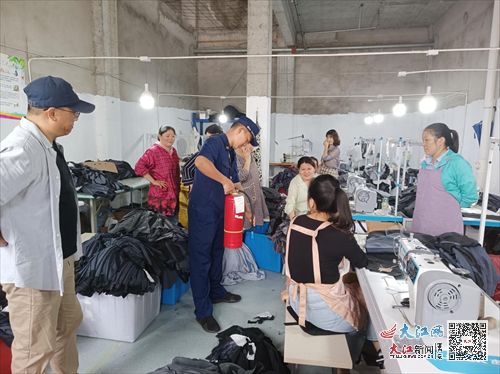 湖口縣雙鐘鎮(zhèn)開展紡織服裝加工廠消防安全復(fù)查行動(dòng)